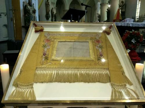 Heilig Bloeddoek in de Sint-Petrusbasiliek